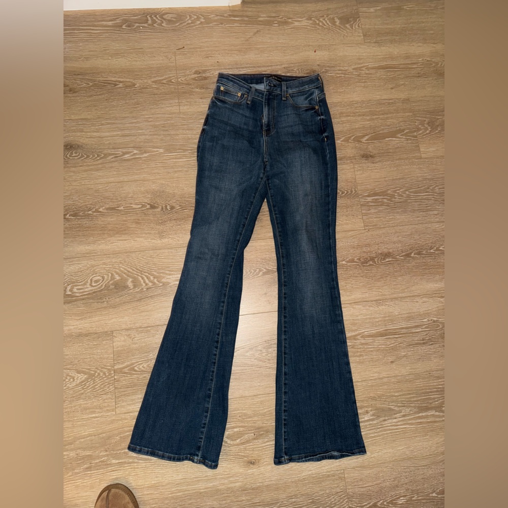 GUESS ⭐️ Bootcut denim jeans size 25